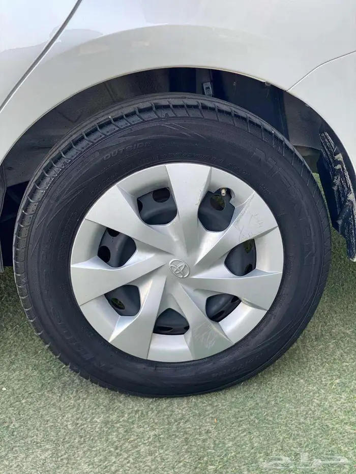 تويوتا يارس 2022 Y وارد عبداللطيف استخدام شخصي للبيع 38