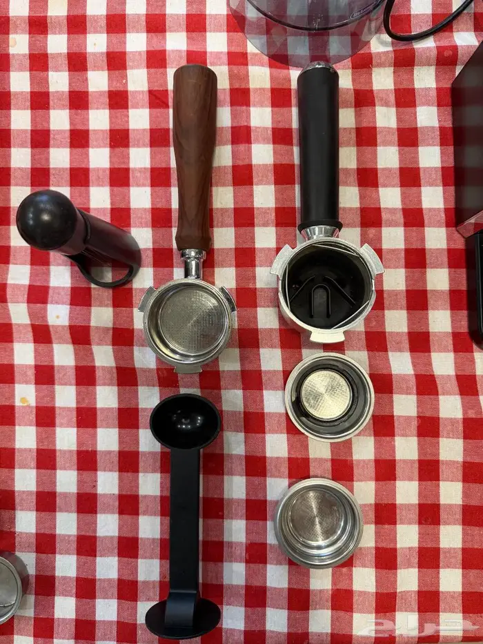 مكينه قهوة ديلونجي يدويه مستعملة 4