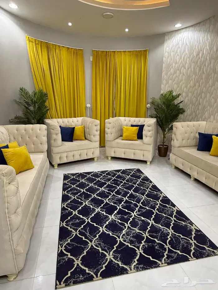 كنب للبيع مع ستاير 4