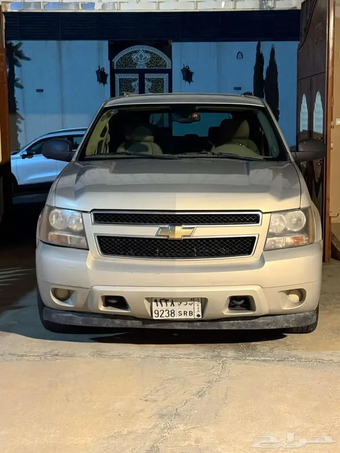 سوبربان شفروليت 2010 نظيف جدا  للبيع 3