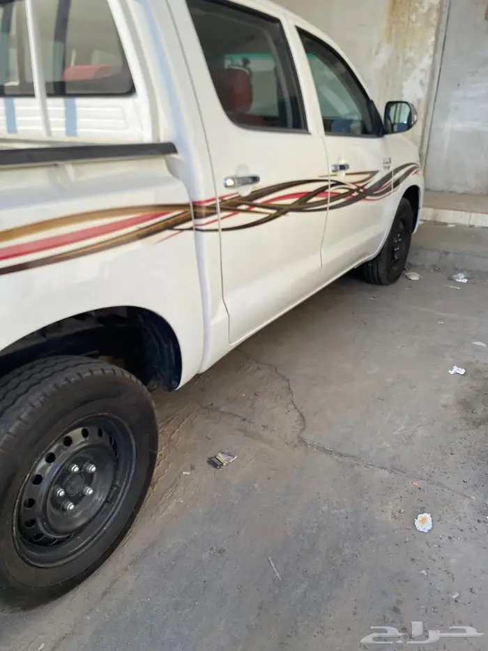 هايلوكس موديل 2015 خليجي للبدل اول للبيع 0