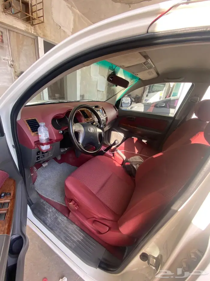 هايلوكس موديل 2015 خليجي للبدل اول للبيع 10