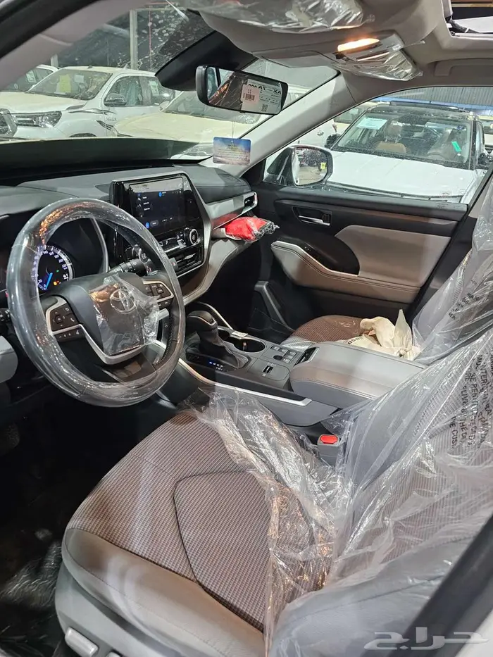 تويوتا هايلاندر GLE نص فل موديل 2025 - 3 8