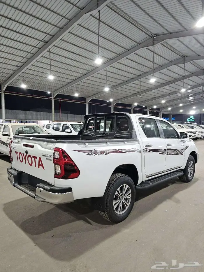 هايلكس غمارتين سوبر جي ال اكس دبل 2.7 بنزين اتوماتيك 3