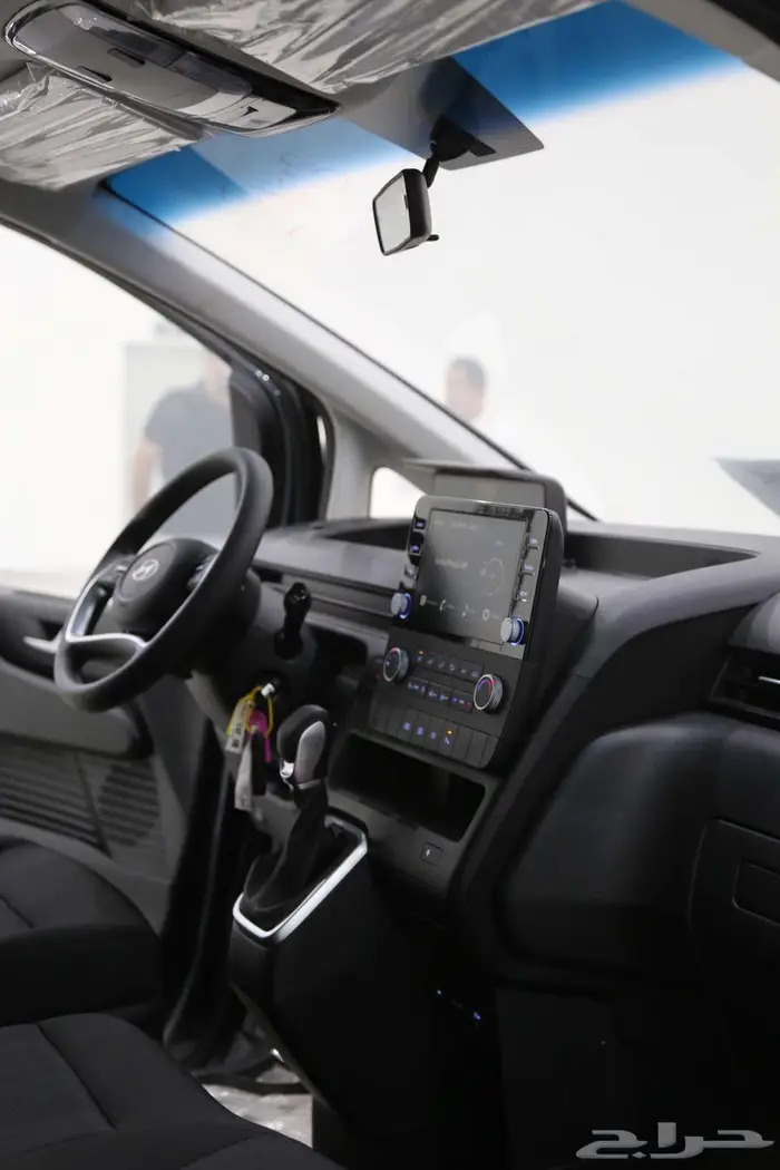 هيونداي ستاريا 2025 FWD 9 راكب ب 125350 بالضريبة 9
