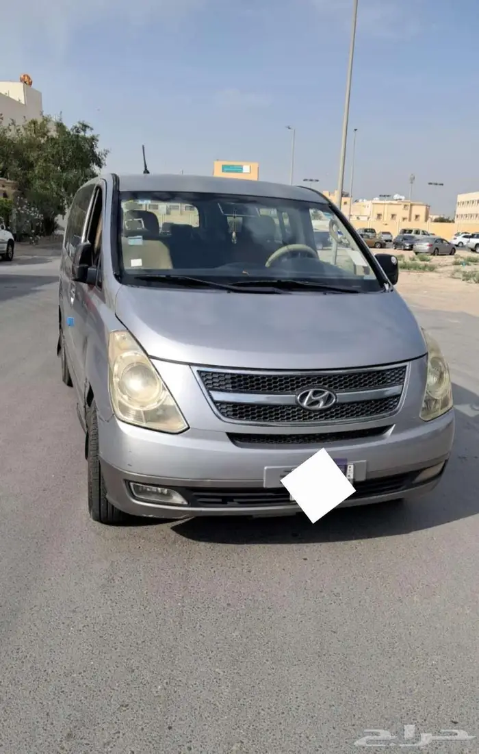 هيوانداي H12012 2