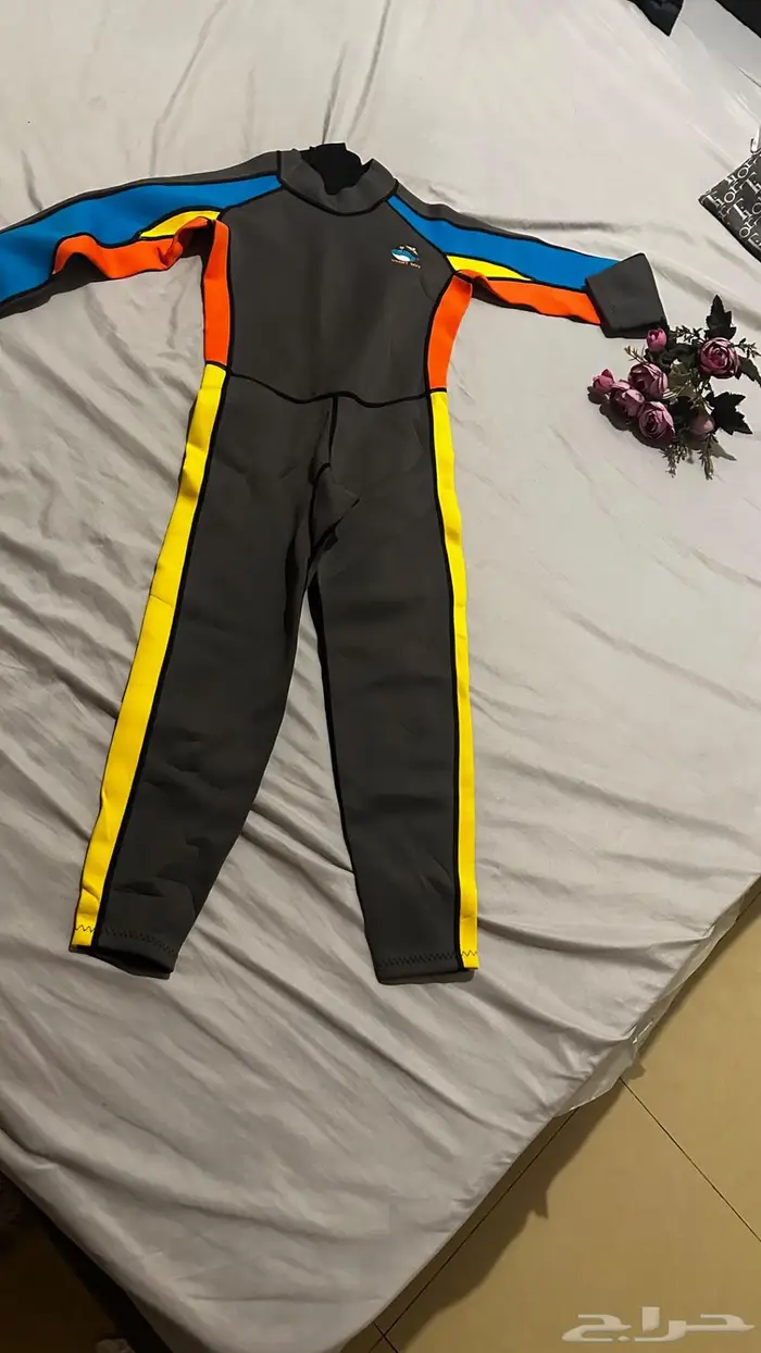 ملابس للسباحة والغطس 3