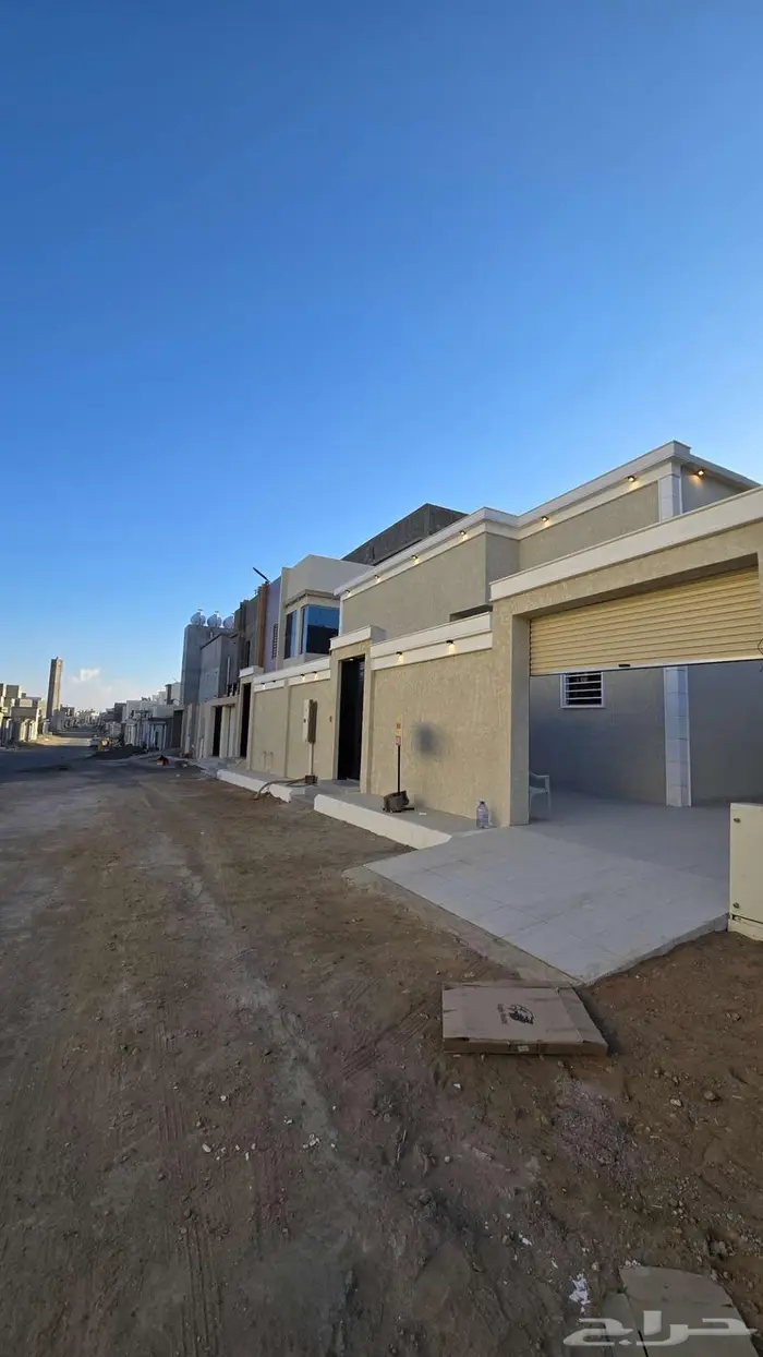 للبيع دور مستقل علي ارض كامله شمال الخميس من 850 ألف 0
