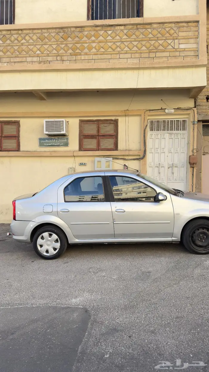 رينو لوقان 2012 8