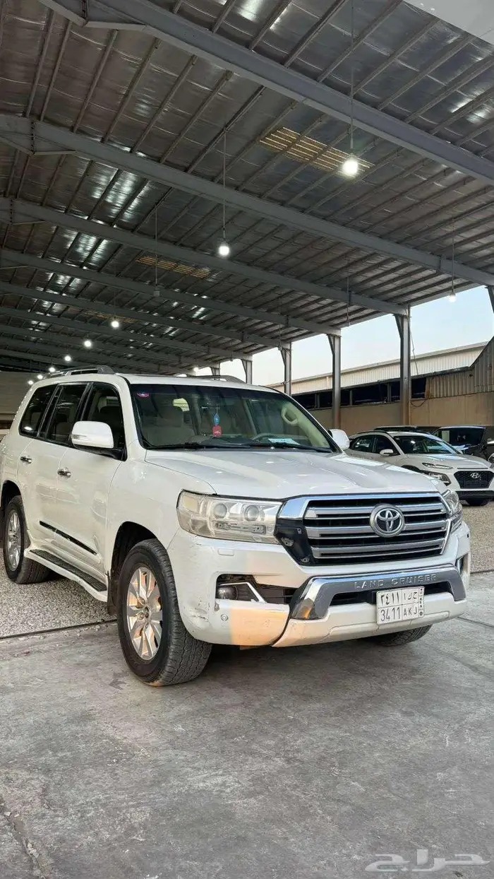 لاند كروزر GXR موديل 2016 4
