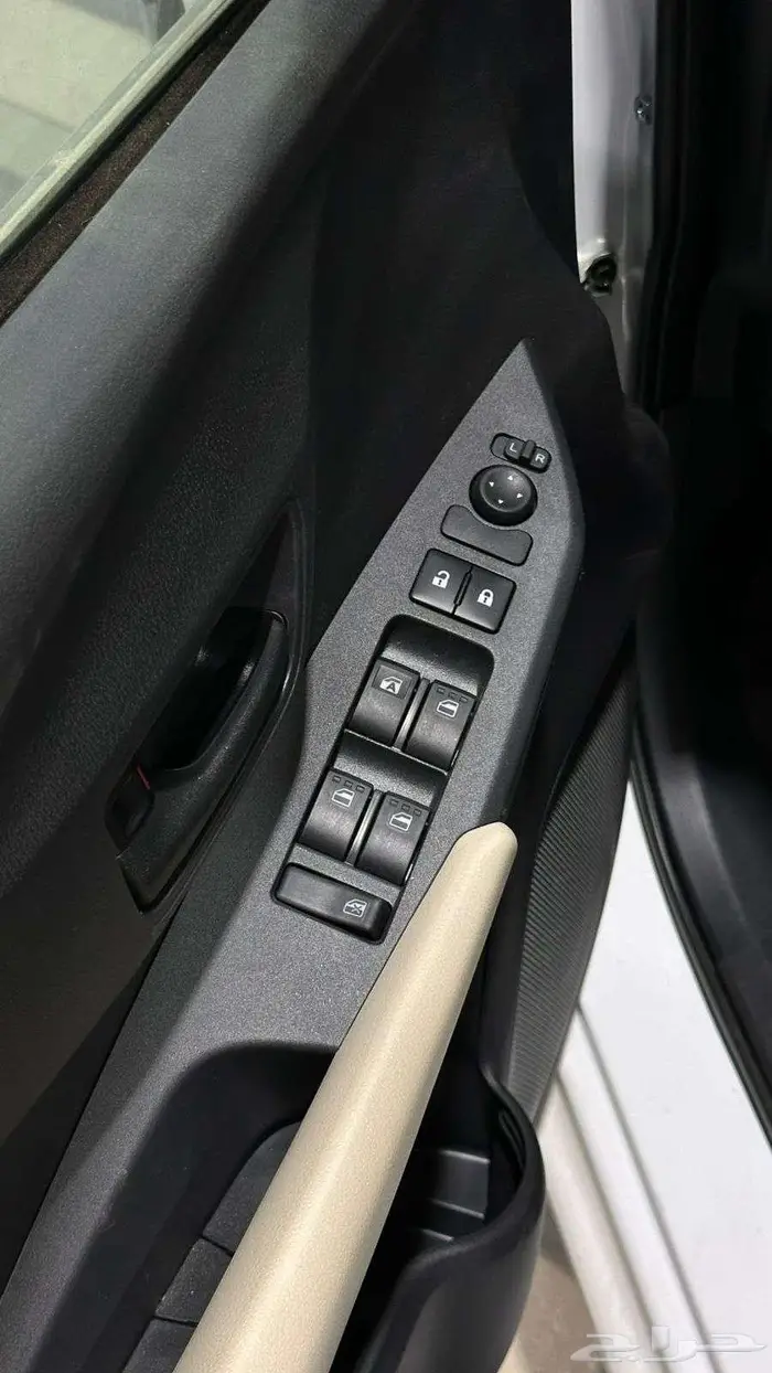 تويوتا يارس واي بلس 2026 4