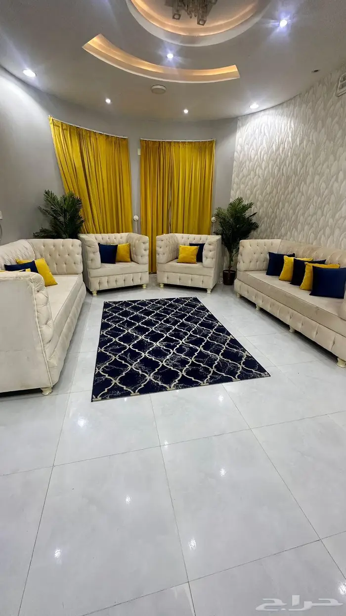 كنب للبيع مع ستاير 0