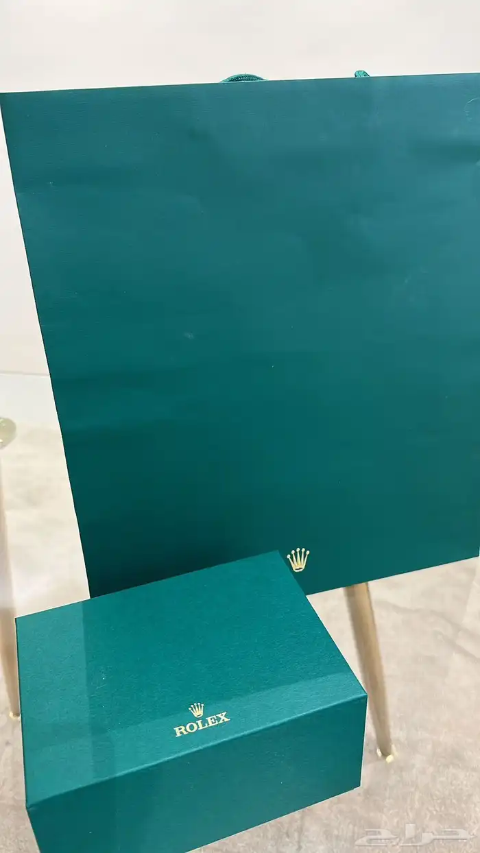 ساعة للبيع 2