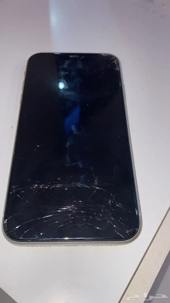 ايفون 11 للبيع 1