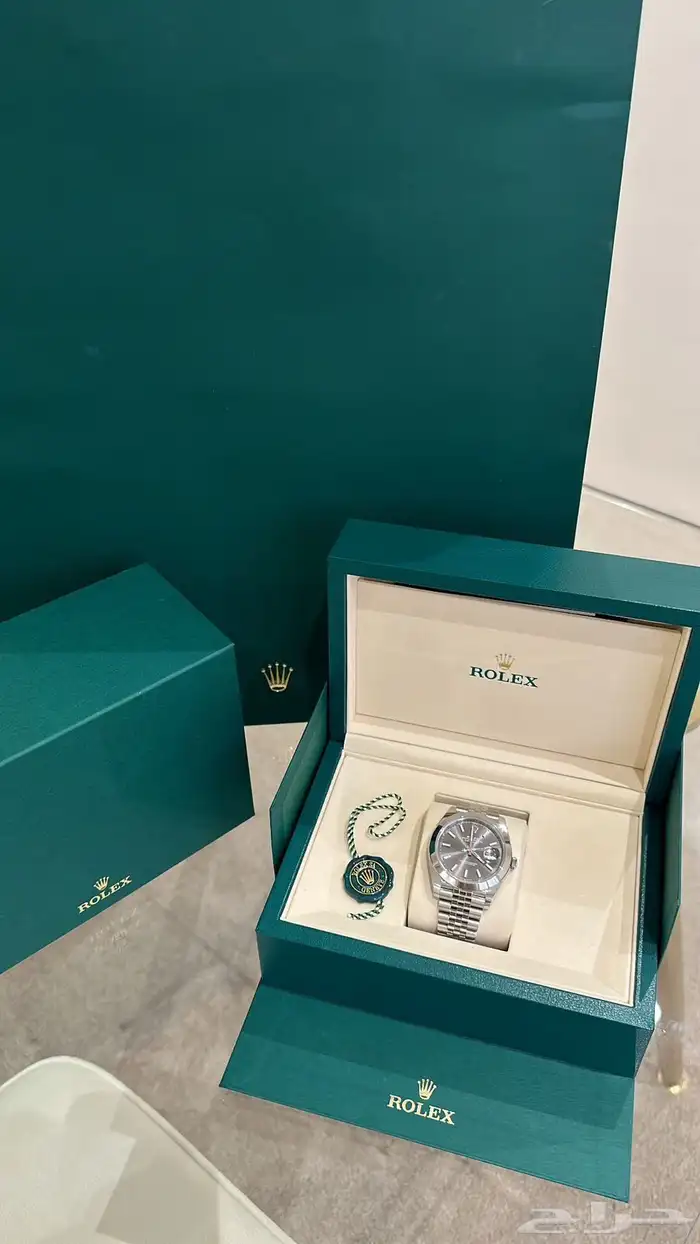 ساعة للبيع 8