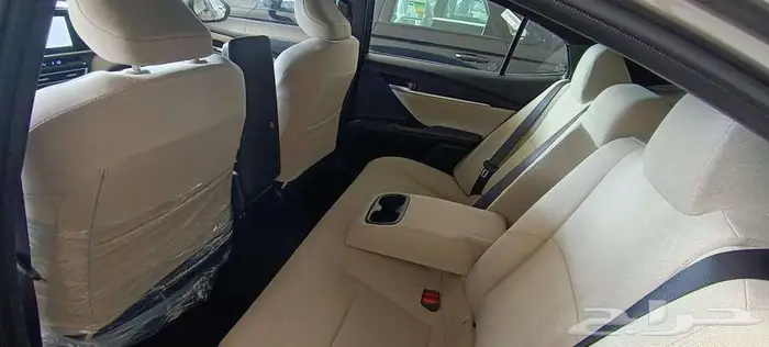 كامري LE فتحة بانوراما رمادى هايبرد 2025 اقل سعر كاش واقساط 4