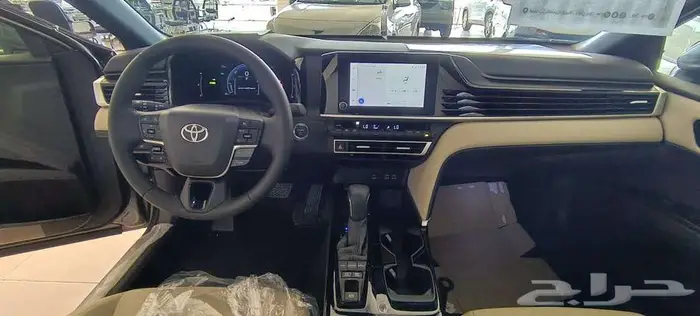 كامري LE فتحة بانوراما رمادى هايبرد 2025 اقل سعر كاش واقساط 5