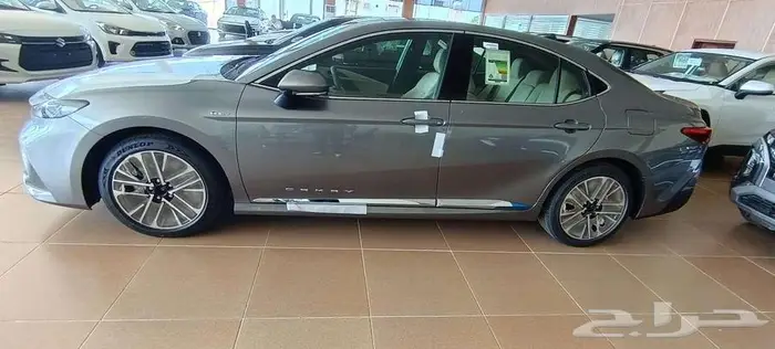 كامري LE فتحة بانوراما رمادى هايبرد 2025 اقل سعر كاش واقساط 3