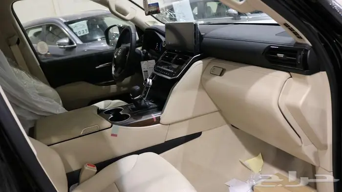 تويوتا لاندكروزر ( GXR-S ) 2025 كاش واقساط 13