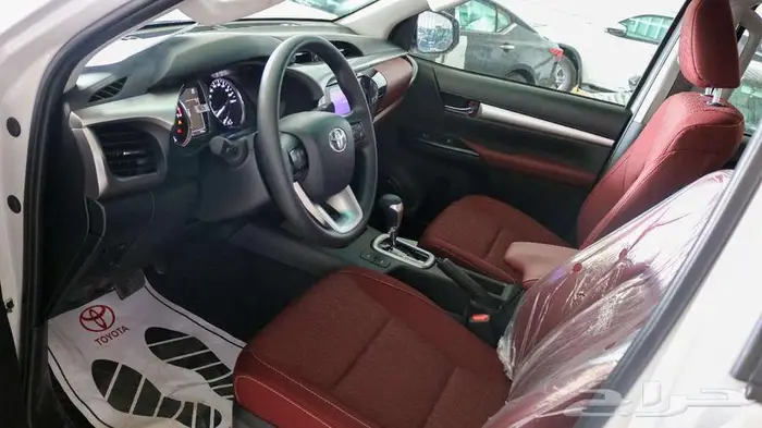 تويوتا هايلوكس غمارتين فل كامل موديل 2025 كاش و اقساط 8