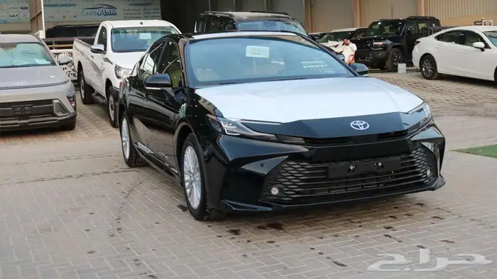 تويوتا كامرى نص فل بنزين 2025 متوفر جميع الالوان كاش  اقساط 4