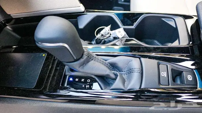 تويوتا كامرى نص فل بنزين 2025 متوفر جميع الالوان كاش  اقساط 9