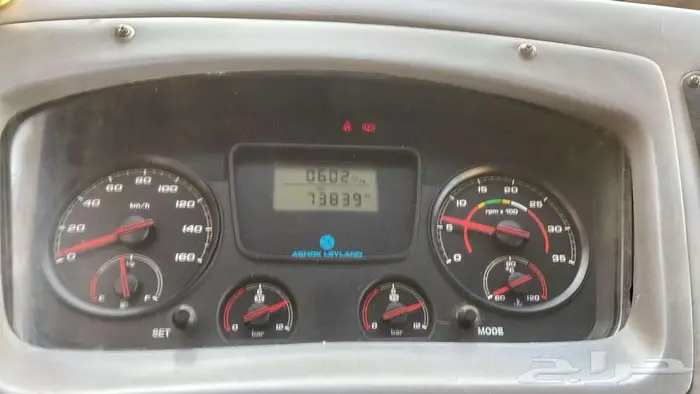 باص أشوك ليلاند ممشى قليل 1