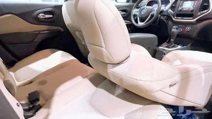 جيب شيروكي سبورت 2016 13