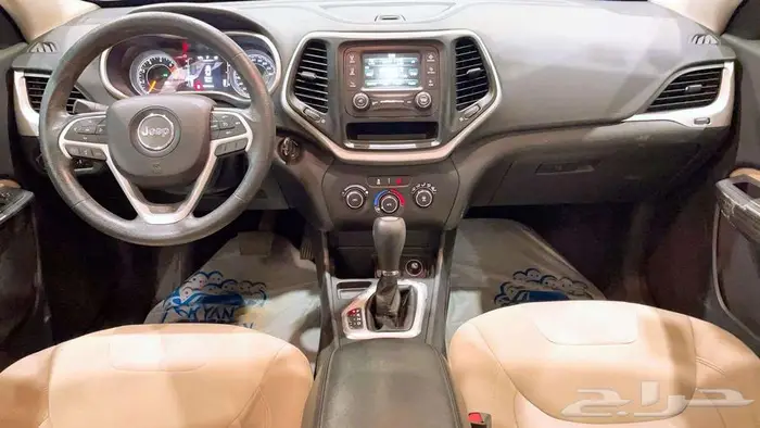 جيب شيروكي سبورت 2016 6