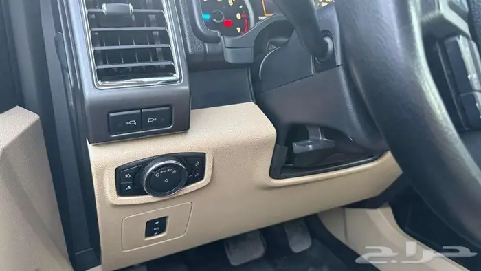 فورد F150 غمارتين 2016 دبل 8 سلندر عداد 240 الف 5