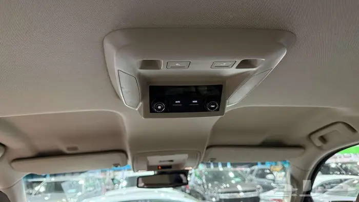 جي ام سي يوكن طويل 2015 XL بدون دبل عداد 18 ألف فقط 9