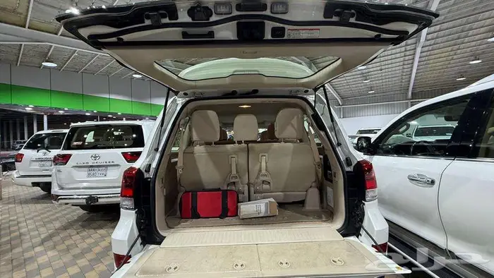 تويوتا GXR 2021 لاندكروزر تزرنج فل كامل عداد 34 الف 12