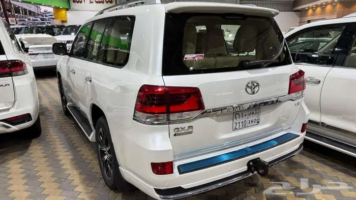 تويوتا GXR 2021 لاندكروزر تزرنج فل كامل عداد 34 الف 14