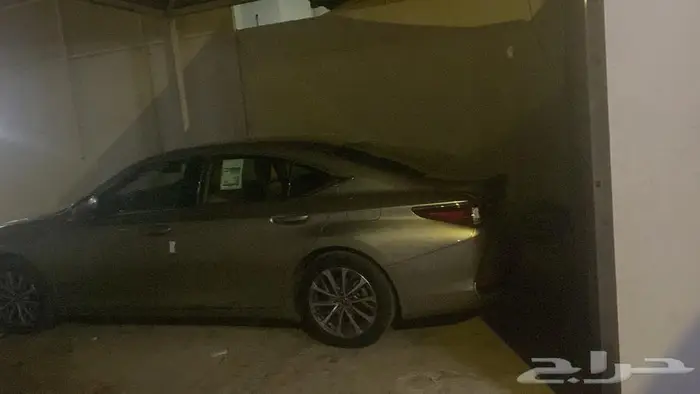 لكزس 2023esسعودي البيع مستعجل 0