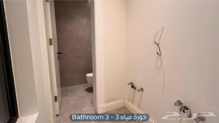 فيلا للإيجار   حي الملقا 12