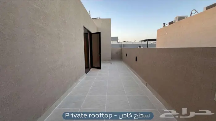 فيلا للإيجار   حي الملقا 23