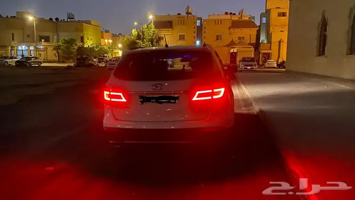 هيونداي جراند سنتافي 7 مقاعد 2014 6