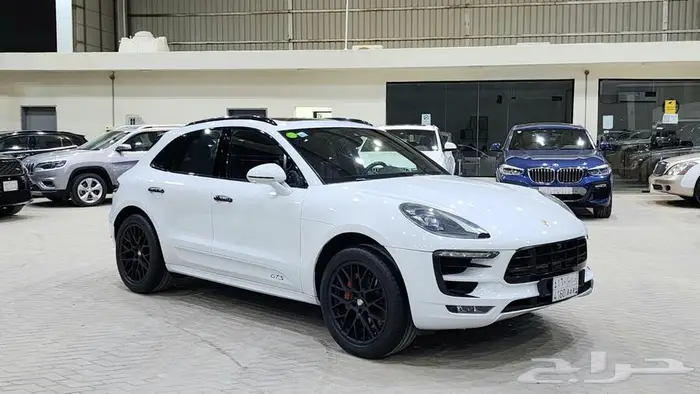 بورش ماكان GTS 2017 1