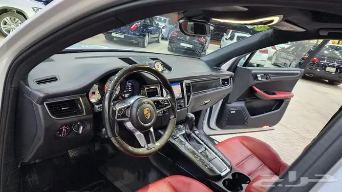 بورش ماكان GTS 2017 11