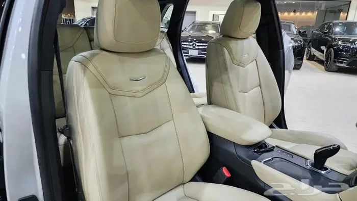 كاديلاك XT5 2017 26