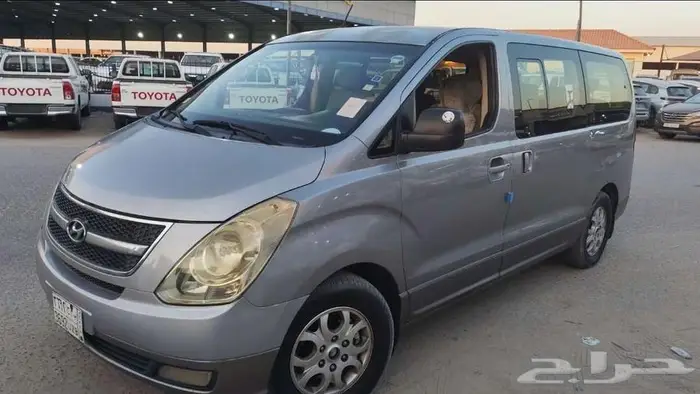 هيوانداي H12012 1