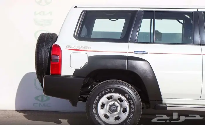 نيسان فتك 4ابواب موديل 2021 2