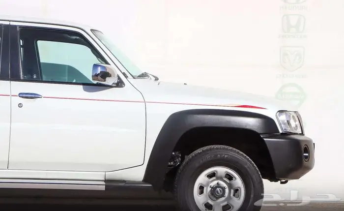 نيسان فتك 4ابواب موديل 2021 10