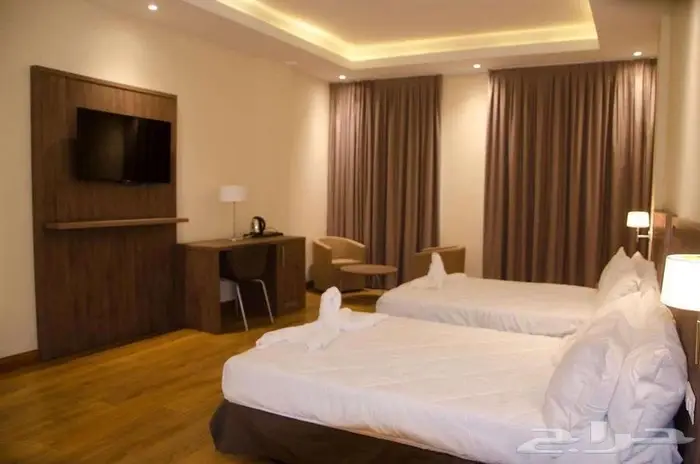 خبرة تنفيذية في صناعة الأثاث الفندقي 18