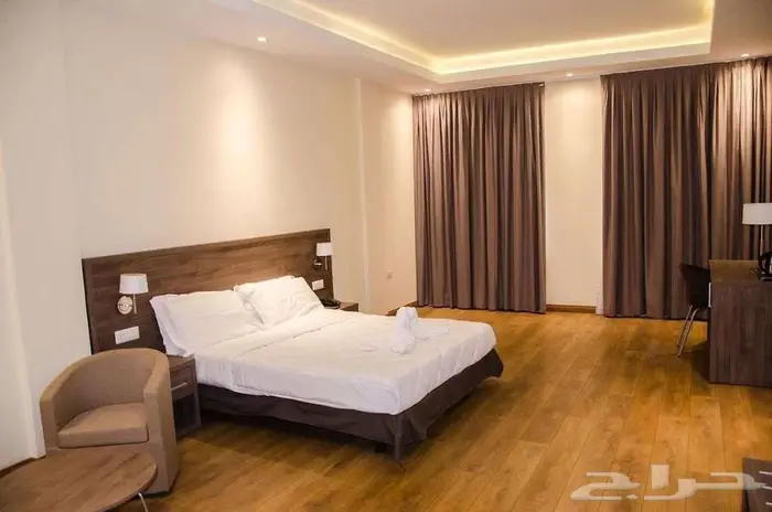 خبرة تنفيذية في صناعة الأثاث الفندقي 19