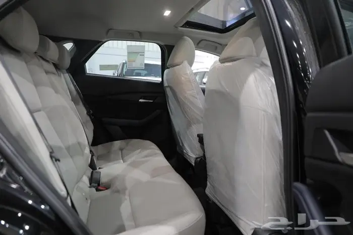 مازدا CX30 نص فل فتحة سقف اربعة سلندر موديل 2025 11