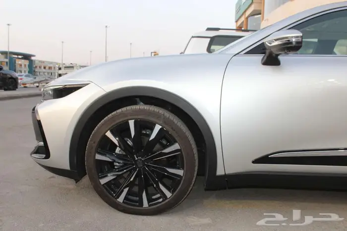 كراون ماجيستا فل كامل هايبرد 2023 اقل كاش واقل تقسيط 9