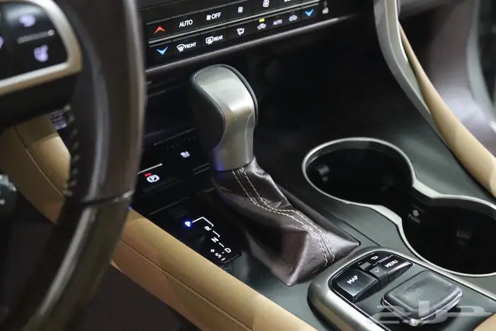 لكزس RX450 فل كامل 2018 28