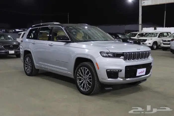 جراند شيروكي 2021 فل كامل سميت 4