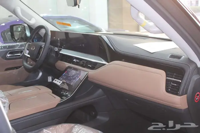 إنفينيتي QX80 سينسورى 2025 13